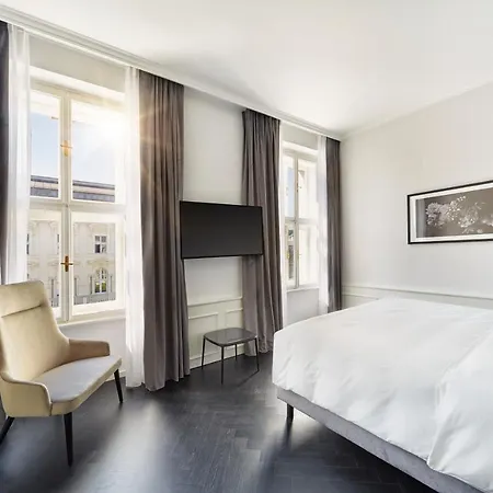 Hotel Hyperion 5*