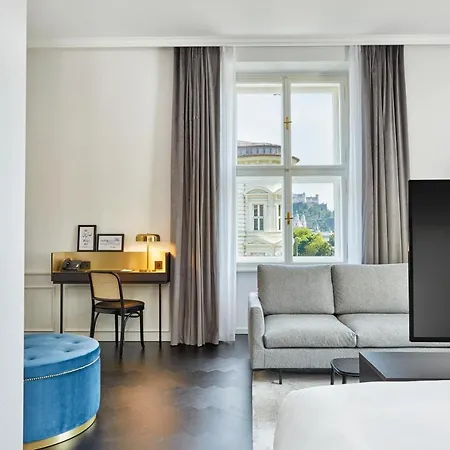 Hotel Hyperion